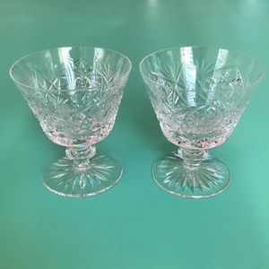 2 crystal glasses